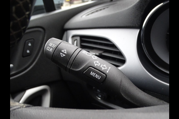 Opel Astra 1.2 Business Edition, Cruise Control, Camera, Navi, NL/NAP!