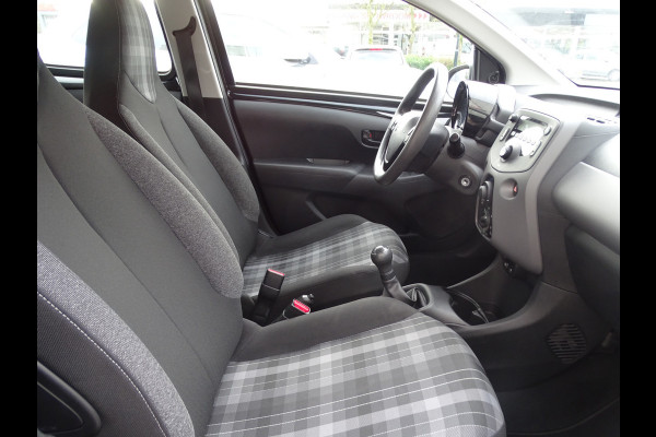 Peugeot 108 1.0 e-VTi AIRCO Active, NL/NAP, 5 DRS, Elek Ramen!