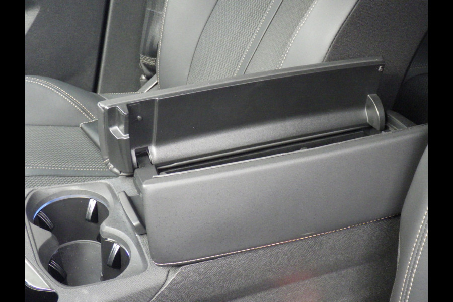 Peugeot 3008 1.2 GT Automaat, Cruise, Camera, LED, NAVI, NL/NAP!