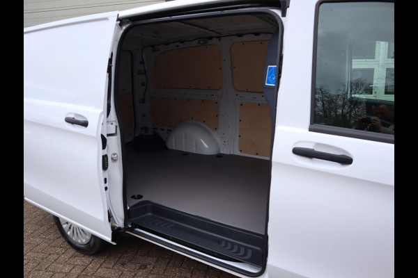 Mercedes-Benz eVito 112 66 kWh AC+DC Snelladen SoH 97,4 % L2 Lang - Apple Carplay - Betimmerd