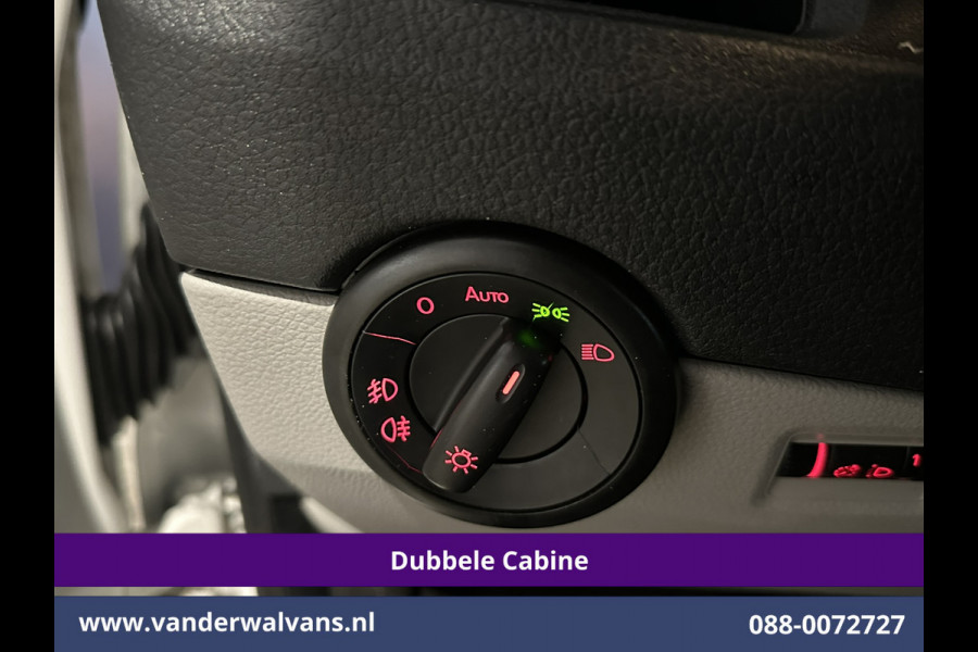 Volkswagen Transporter 2.0 TDI 150pk L2H1 Dubbele Cabine Airco | 5-Zits | Navigatie | Apple Carplay | Cruisecontrol Android Auto, 2500kg Trekhaak, Parkeersensoren, Achterklep