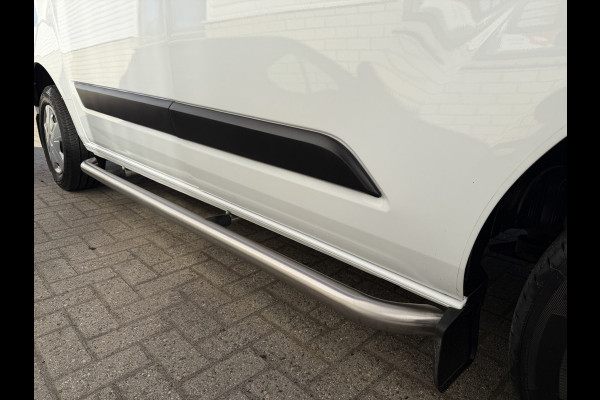 Ford Transit Custom 280 2.0 TDCI 130pk L1H1 Trend / vaste prijs rijklaar € 13.950 ex btw / euro 6 diesel / bpm vrij / trekhaak 2500 kg / airco / cruise / navigatie / pdc voor en achter