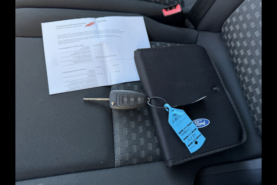 Ford Transit Custom 280 2.0 TDCI 130pk L1H1 Trend / vaste prijs rijklaar € 13.950 ex btw / euro 6 diesel / bpm vrij / trekhaak 2500 kg / airco / cruise / navigatie / pdc voor en achter