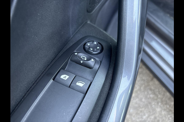 Peugeot 2008 1.2 PureTech Active | Distributieriem vervangen bij 130.000KM