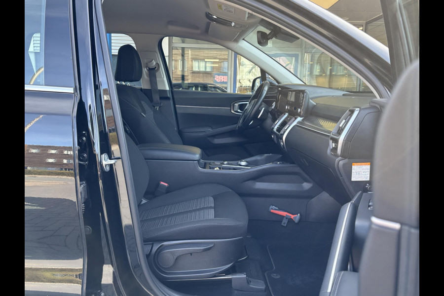 Kia Sorento 1.6 T-GDI Hybrid 2WD DynamicLine 7p. HEV | Trekhaak | Stoel- & Stuurverwarming | Achteruitrijcamera | Adaptive Cruise |