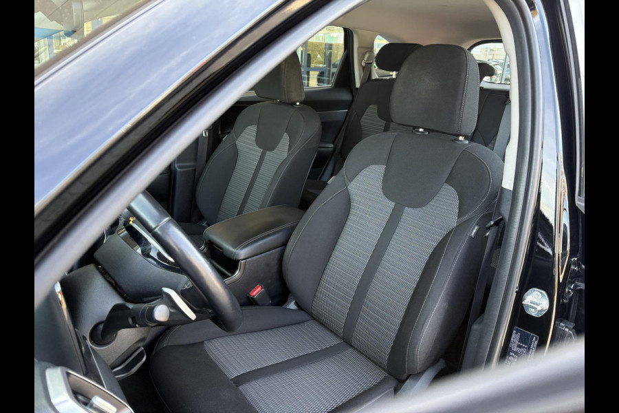 Kia Sorento 1.6 T-GDI Hybrid 2WD DynamicLine 7p. HEV | Trekhaak | Stoel- & Stuurverwarming | Achteruitrijcamera | Adaptive Cruise |