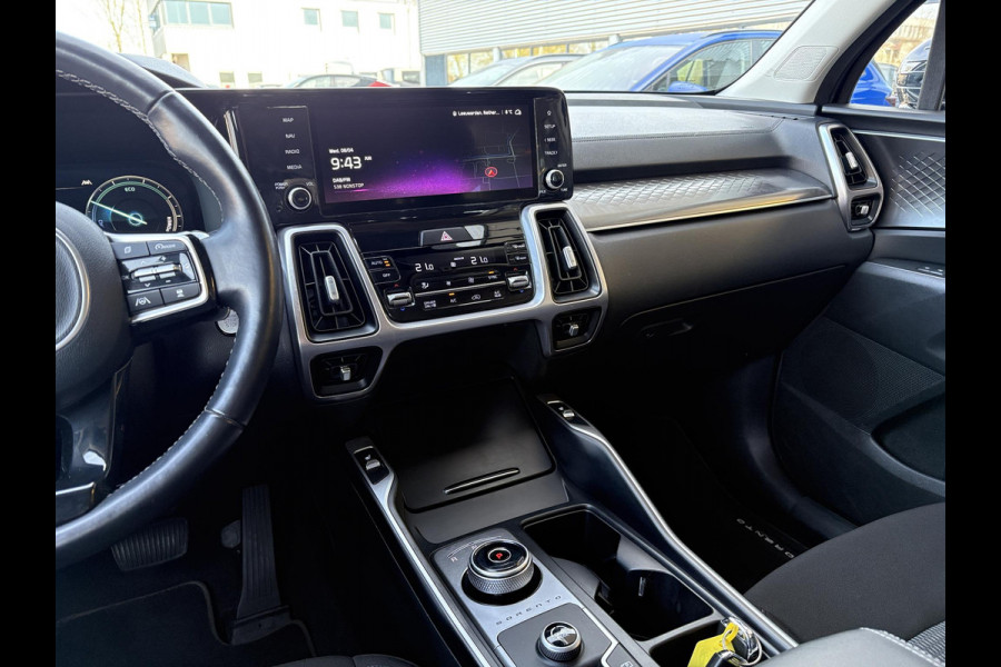 Kia Sorento 1.6 T-GDI Hybrid 2WD DynamicLine 7p. HEV | Trekhaak | Stoel- & Stuurverwarming | Achteruitrijcamera | Adaptive Cruise |