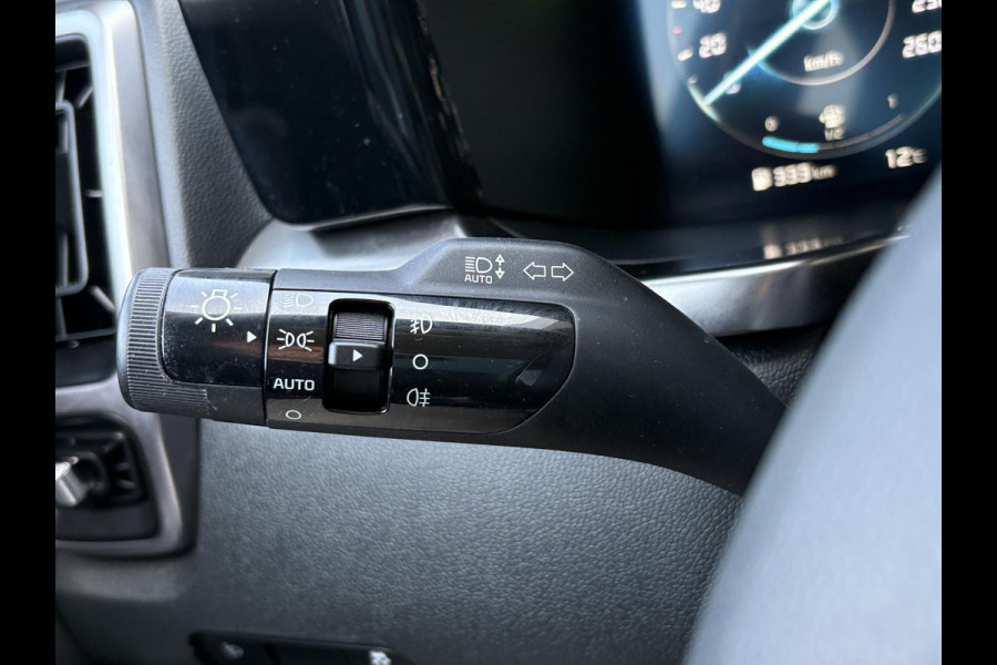Kia Sorento 1.6 T-GDI Hybrid 2WD DynamicLine 7p. HEV | Trekhaak | Stoel- & Stuurverwarming | Achteruitrijcamera | Adaptive Cruise |