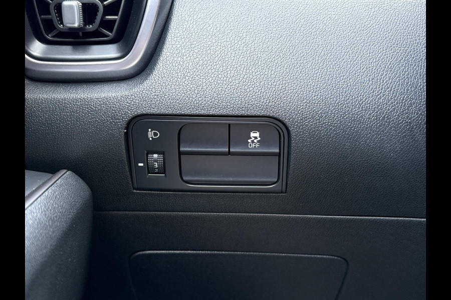 Kia Sorento 1.6 T-GDI Hybrid 2WD DynamicLine 7p. HEV | Trekhaak | Stoel- & Stuurverwarming | Achteruitrijcamera | Adaptive Cruise |