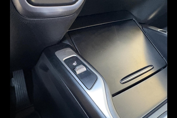 Kia Sorento 1.6 T-GDI Hybrid 2WD DynamicLine 7p. HEV | Trekhaak | Stoel- & Stuurverwarming | Achteruitrijcamera | Adaptive Cruise |