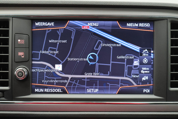 Seat Leon ST 1.0 TSI Style Ultimate Edition Camera, Keyless, Apple Carplay, Climate, PDC