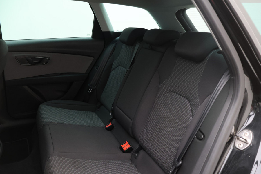 Seat Leon ST 1.0 TSI Style Ultimate Edition Camera, Keyless, Apple Carplay, Climate, PDC