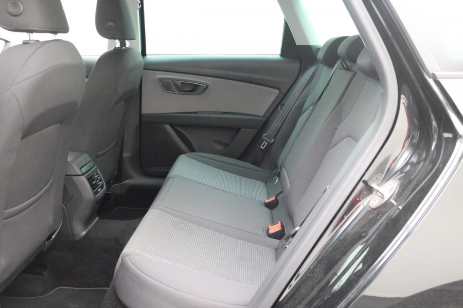 Seat Leon ST 1.0 TSI Style Ultimate Edition Camera, Keyless, Apple Carplay, Climate, PDC