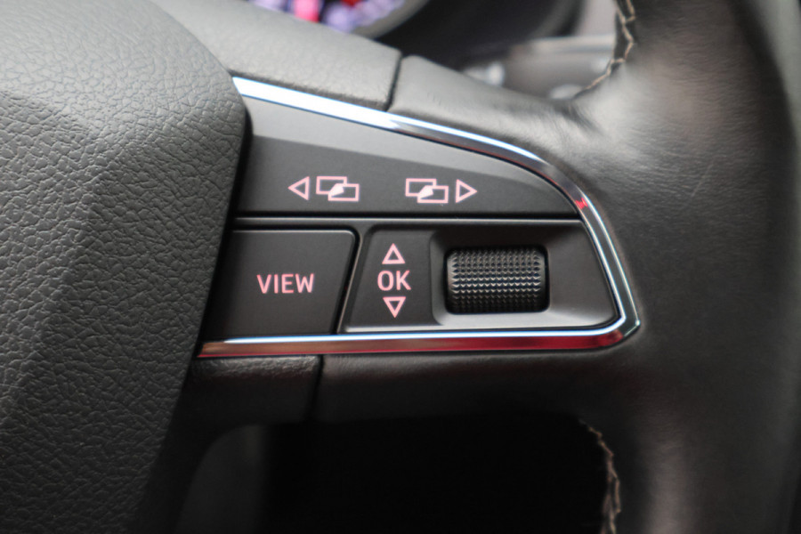 Seat Leon ST 1.0 TSI Style Ultimate Edition Camera, Keyless, Apple Carplay, Climate, PDC