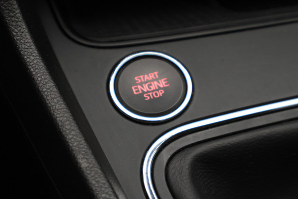 Seat Leon ST 1.0 TSI Style Ultimate Edition Camera, Keyless, Apple Carplay, Climate, PDC