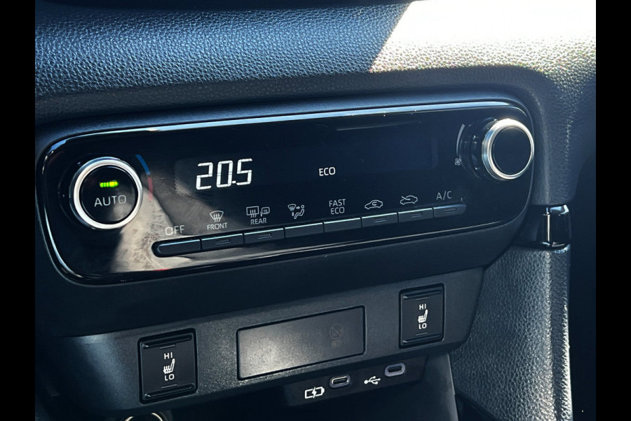 Toyota Yaris 1.5 Hybrid 115 First Edition carplay_Camera_Digital Cockpit