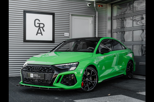 Audi RS3 Limousine 2.5 TFSI quattro | Keramisch | Panorama | Hulk
