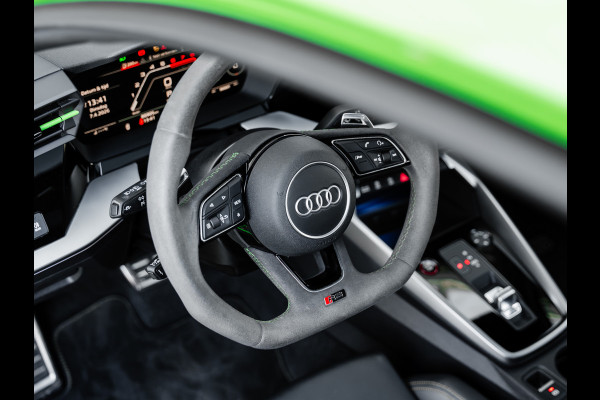 Audi RS3 Limousine 2.5 TFSI quattro | Keramisch | Panorama | Hulk