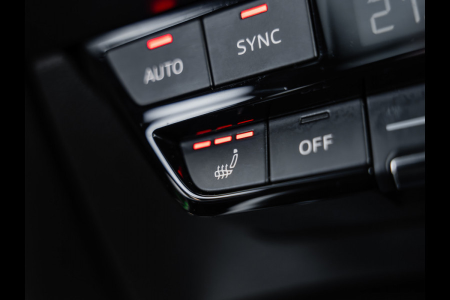 Audi RS3 Limousine 2.5 TFSI quattro | Keramisch | Panorama | Hulk