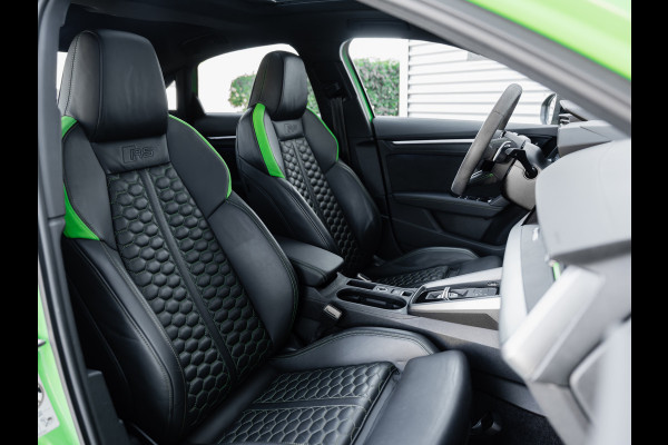 Audi RS3 Limousine 2.5 TFSI quattro | Keramisch | Panorama | Hulk