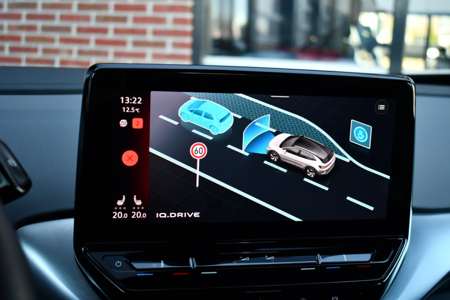 Volkswagen ID.4 Pro 77 kWh Trekhaak | 1e eig | ACC | Wit metallic