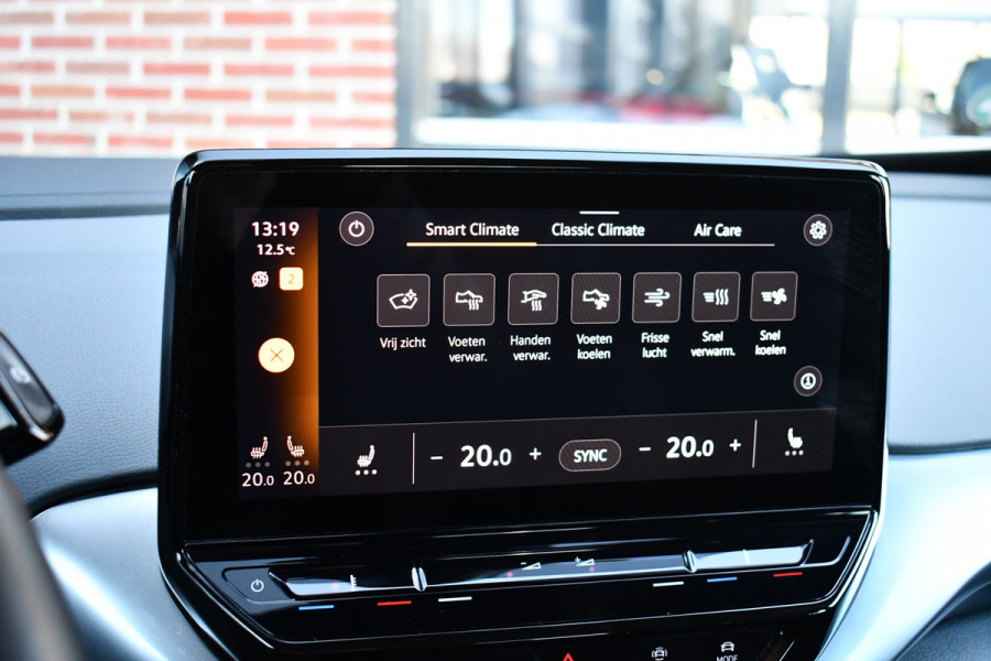 Volkswagen ID.4 Pro 77 kWh Trekhaak | 1e eig | ACC | Wit metallic