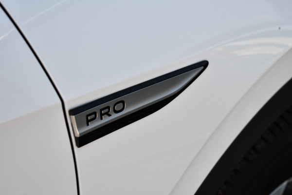 Volkswagen ID.4 Pro 77 kWh Trekhaak | 1e eig | ACC | Wit metallic