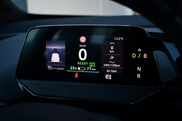 Volkswagen ID.4 Pro 77 kWh Trekhaak | 1e eig | ACC | Wit metallic