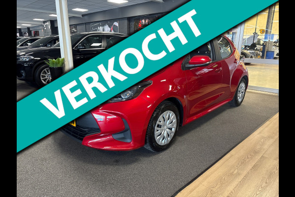 Toyota Yaris 1.5 Hybrid Active / automaat / Navigatie / camera / cruise-control
