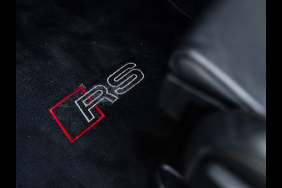 Audi RS3 Limousine 2.5 TFSI quattro | Keramisch | Panorama | Hulk