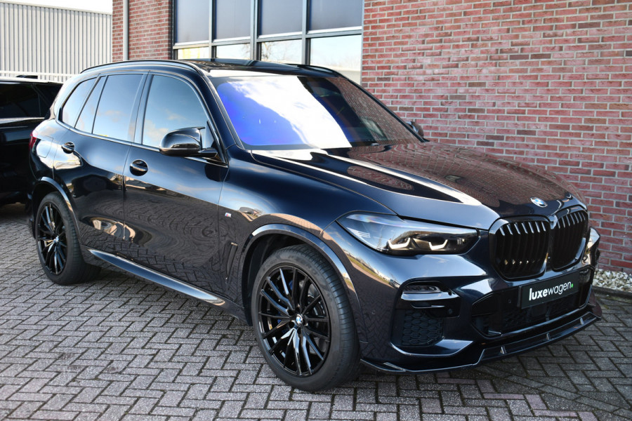 BMW X5 xDrive30d M-Sport Skylounge Comf-seat H/K Trekh HUD