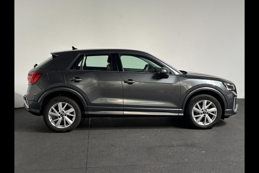 Audi Q2 35 TFSI S-Line Edition Navigatie Apple Carplay/Android auto Camera Climate Control Electrische kofferbak Adaptive Cruise control Parkeer sensoren
