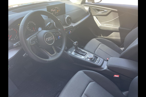 Audi Q2 35 TFSI S-Line Edition Navigatie Apple Carplay/Android auto Camera Climate Control Electrische kofferbak Adaptive Cruise control Parkeer sensoren