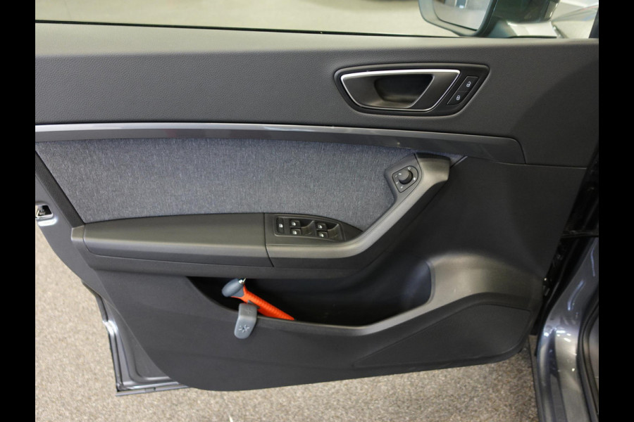Seat Ateca 1.5 TSI Style Business Intense Airco Cruise Control Navigatie Virtual Cockpit Privacy Glass PDC VA Camera