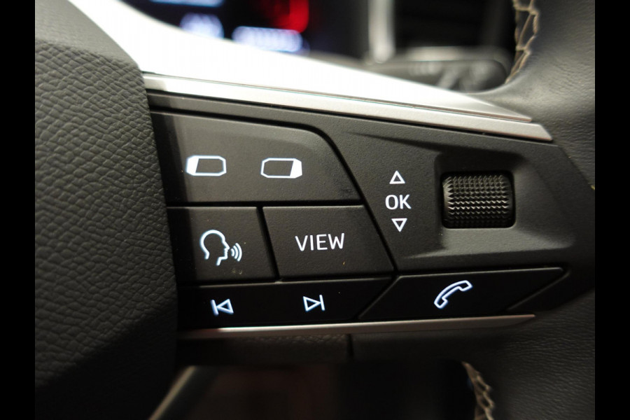 Seat Ateca 1.5 TSI Style Business Intense Airco Cruise Control Navigatie Virtual Cockpit Privacy Glass PDC VA Camera