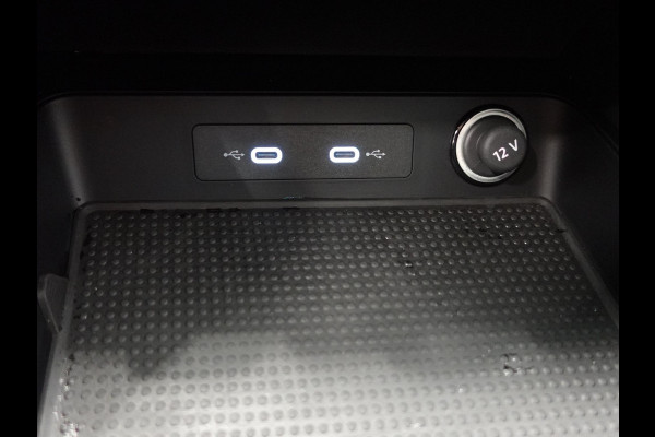 Seat Ateca 1.5 TSI Style Business Intense Airco Cruise Control Navigatie Virtual Cockpit Privacy Glass PDC VA Camera