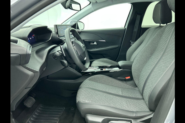 Peugeot 208 1.2 Hybrid 100PK Automaat Allure Navigatie Apple Carplay/Android Auto Airco Camera Parkeer sensoren Cruise Control Lichtmetalen Velgen