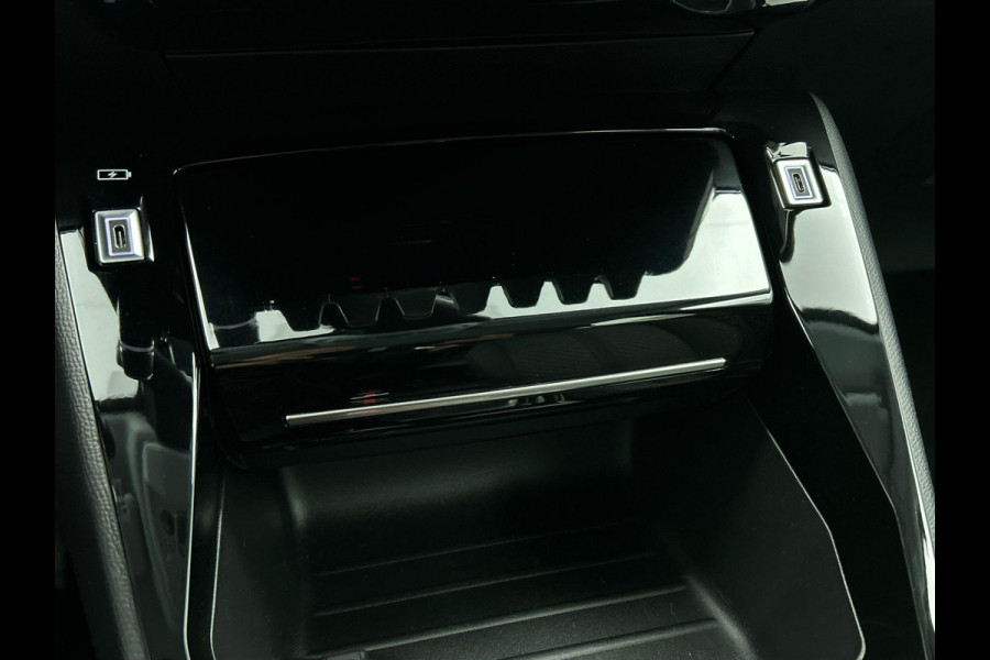 Peugeot 208 1.2 Hybrid 100PK Automaat Allure Navigatie Apple Carplay/Android Auto Airco Camera Parkeer sensoren Cruise Control Lichtmetalen Velgen