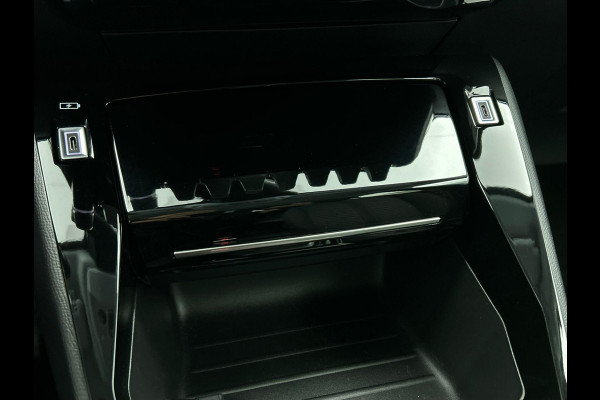 Peugeot 208 1.2 Hybrid 100PK Automaat Allure Navigatie Apple Carplay/Android Auto Airco Camera Parkeer sensoren Cruise Control Lichtmetalen Velgen