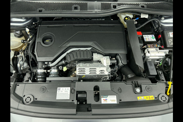 Peugeot 208 1.2 Hybrid 100PK Automaat Allure Navigatie Apple Carplay/Android Auto Airco Camera Parkeer sensoren Cruise Control Lichtmetalen Velgen