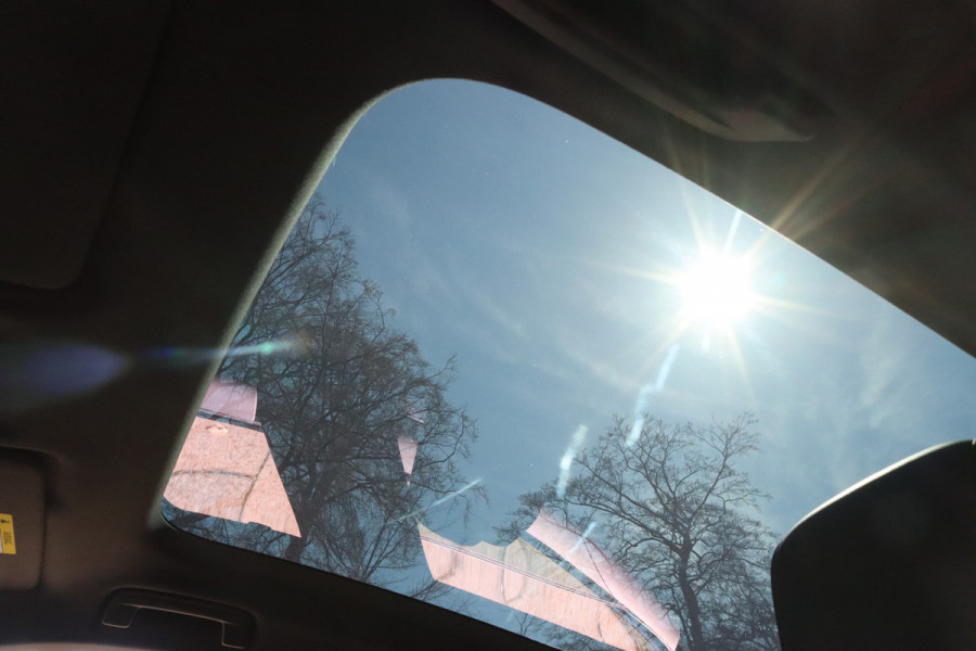 Porsche Taycan 4S Performance 84 kWh Sport Chrono-pakket | BOSE | 360° Camera | Stoelverw. | Panoramadak