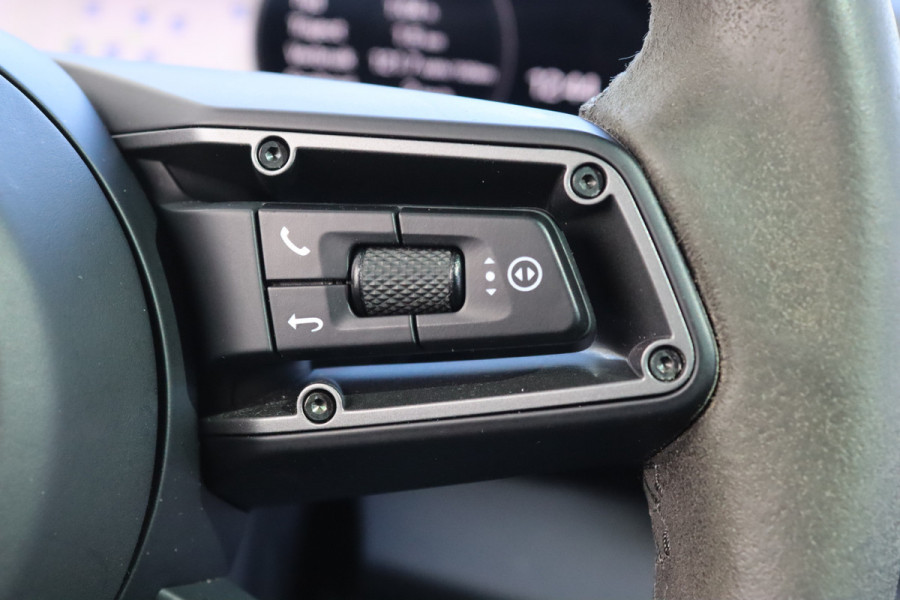 Porsche Taycan 4S Performance 84 kWh Sport Chrono-pakket | BOSE | 360° Camera | Stoelverw. | Panoramadak