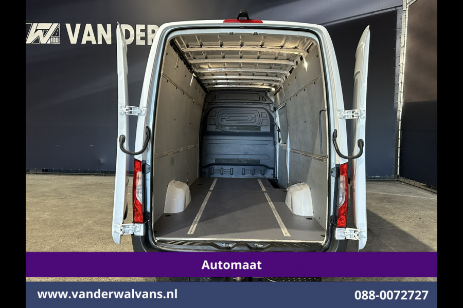 Mercedes-Benz Sprinter 316 CDI 164pk Automaat L3H2 Euro6 Airco | Camera | 3500kg Trekhaak | Apple Carplay Chauffeursstoel, Cruisecontrol, Android Auto, Stoelverwarming, 270graden Achterdeuren, Parkeersensoren, Bijrijdersbank