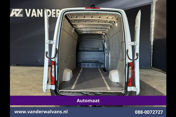 Mercedes-Benz Sprinter 316 CDI 164pk Automaat L3H2 Euro6 Airco | Camera | 3500kg Trekhaak | Apple Carplay Chauffeursstoel, Cruisecontrol, Android Auto, Stoelverwarming, 270graden Achterdeuren, Parkeersensoren, Bijrijdersbank