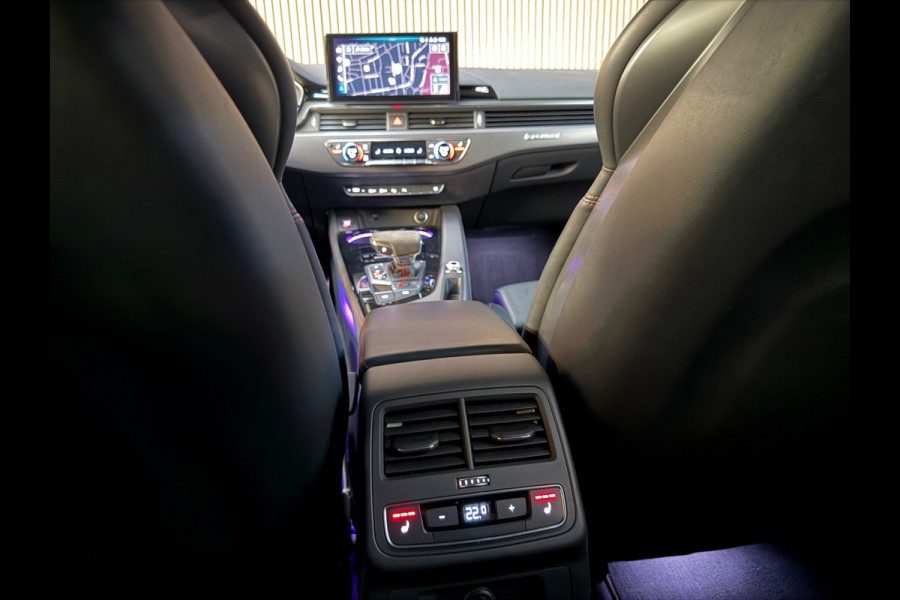 Audi RS4 Avant 2.9 TFSI Quattro - Keramic - Pano - B&O