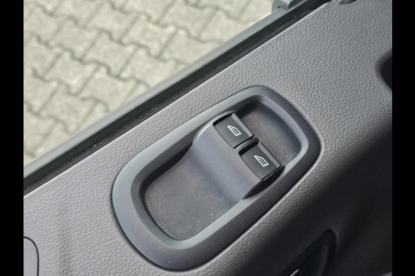 Ford Transit 350 2.0 TDCI L2H2 Trend | Automaat | Camera | Trekhaak | Cruise control | Lane assist | Voorruitverwarming | Bijrijdersbank