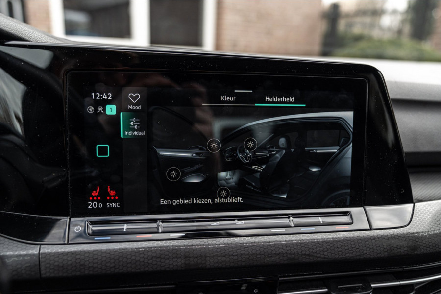 Volkswagen Golf 1.4 eHybrid GTE 245 PK Pano ACC IQ-Light Head-Up Stoelverwarming Camera 18''