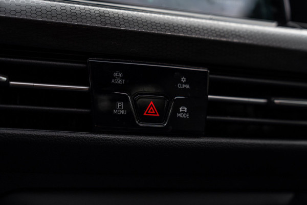 Volkswagen Golf 1.4 eHybrid GTE 245 PK Pano ACC IQ-Light Head-Up Stoelverwarming Camera 18''