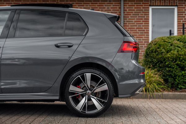 Volkswagen Golf 1.4 eHybrid GTE 245 PK Pano ACC IQ-Light Head-Up Stoelverwarming Camera 18''