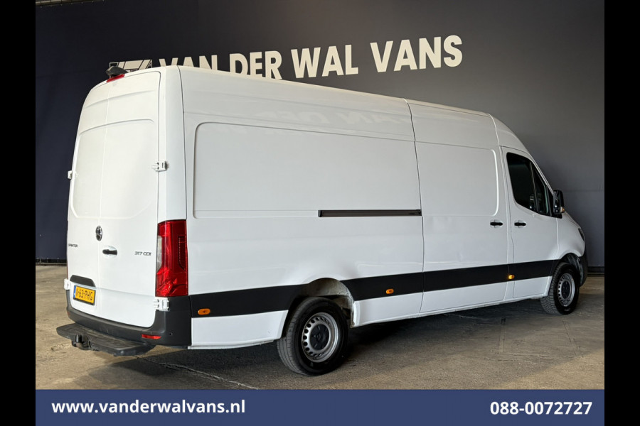 Mercedes-Benz Sprinter 317 CDI 170pk L3H2 Euro6 Airco | Camera | Navigatie | Apple Carplay | Parkeersensoren Android Auto, Bijrijdersbank, Trekhaak